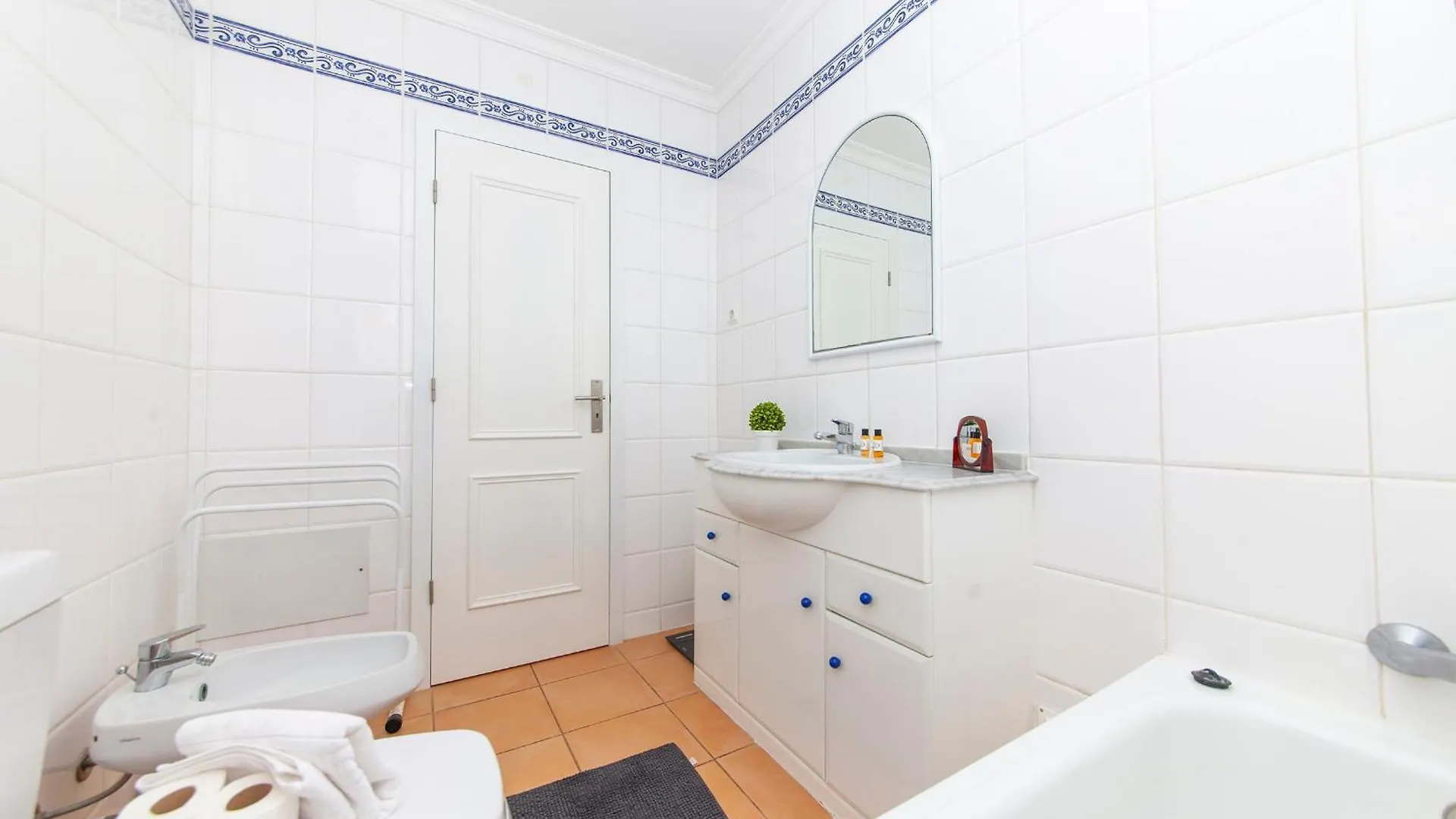 B85 - Seasun Step Apartment In Praia Da Rocha Portimao Portugal