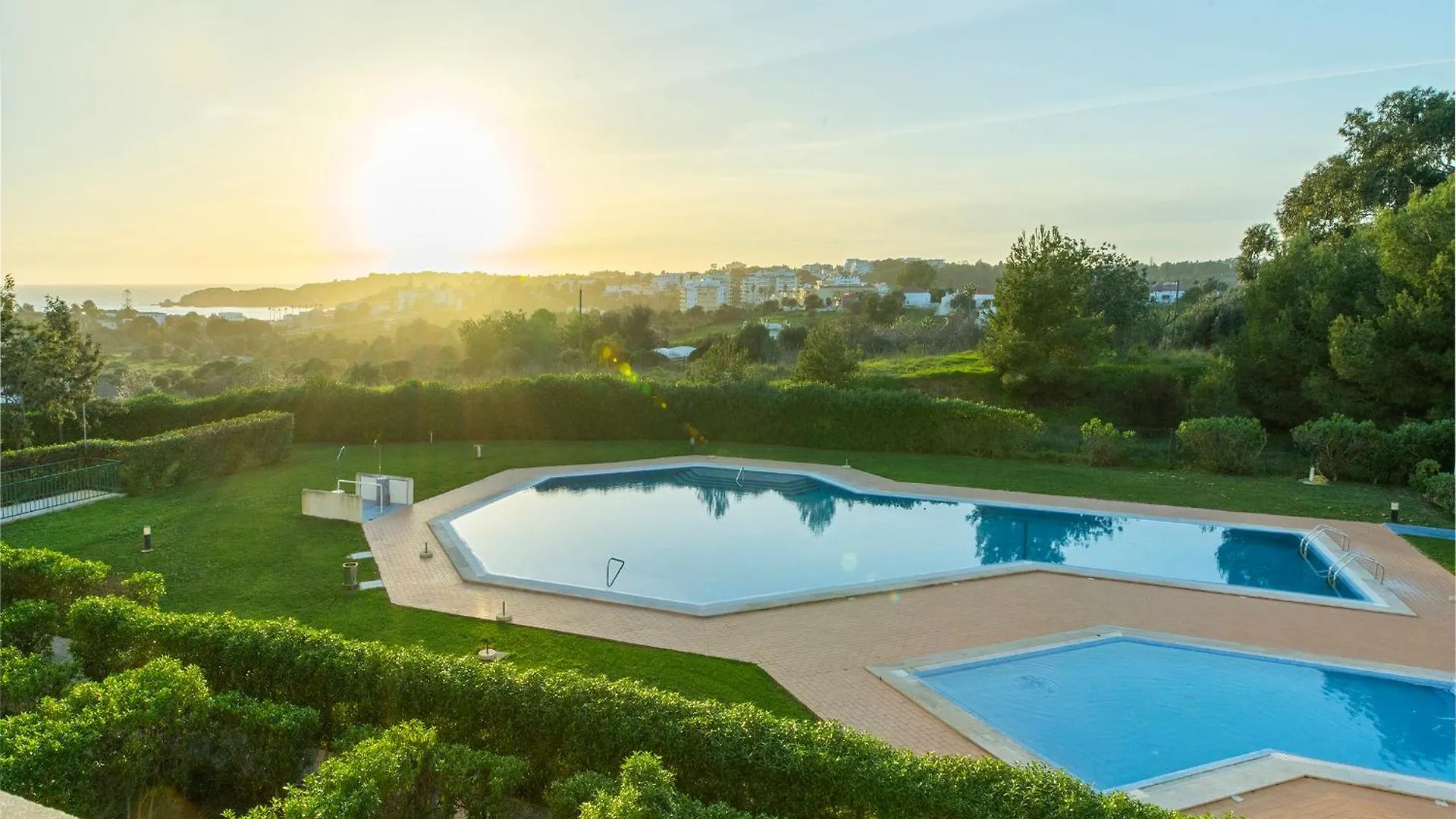 B85 - Seasun Step Apartment In Praia Da Rocha Portimao 0*,  Portugal