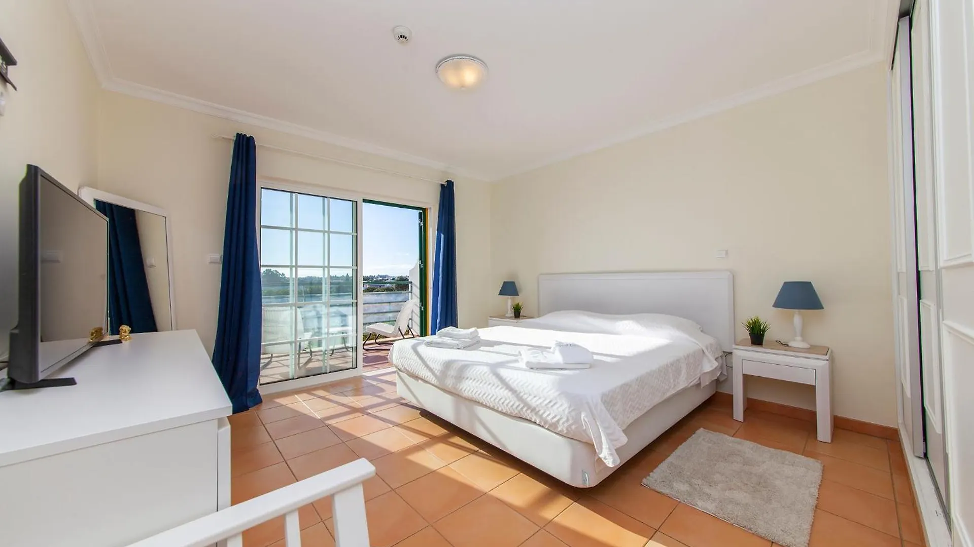 B85 - Seasun Step Apartment In Praia Da Rocha Portimao Portugal