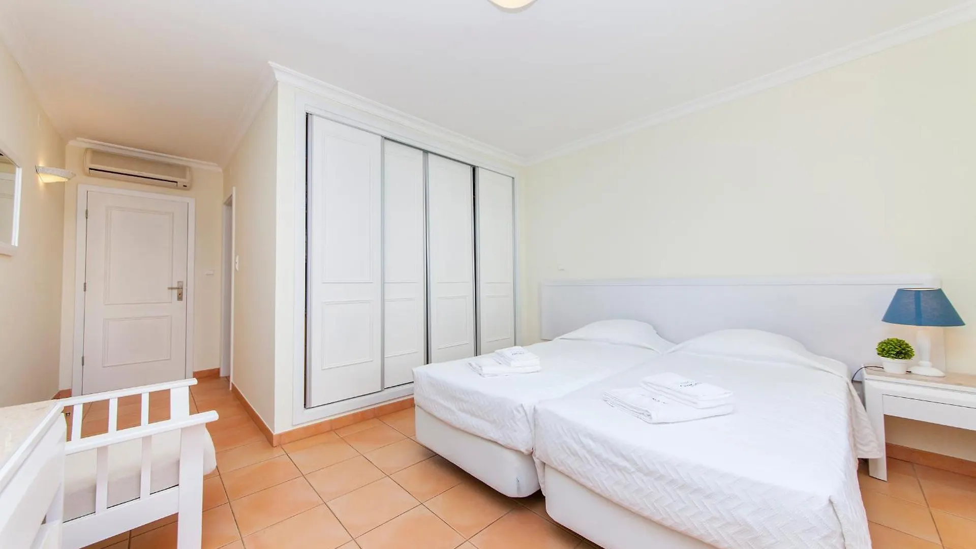 B85 - Seasun Step Apartment In Praia Da Rocha Portimao