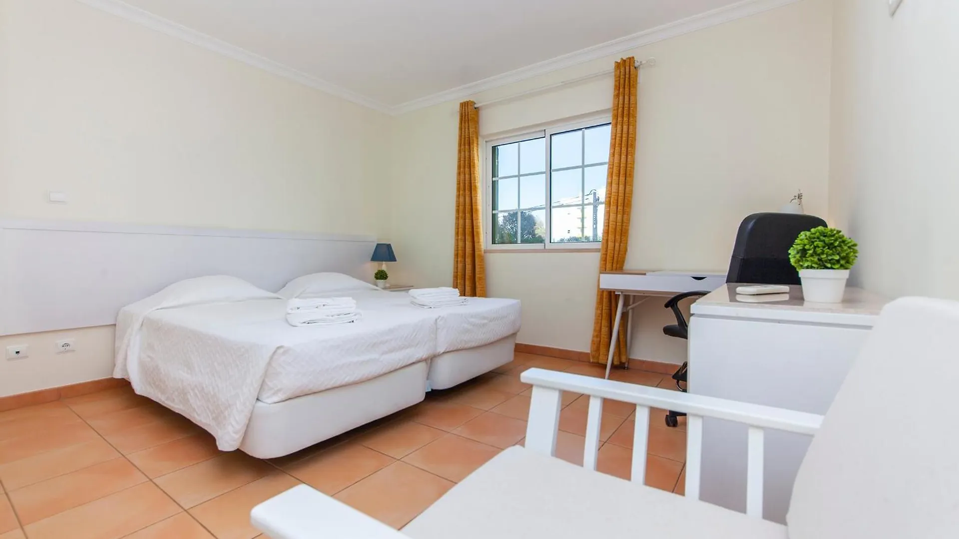 B85 - Seasun Step Apartment In Praia Da Rocha Portimao